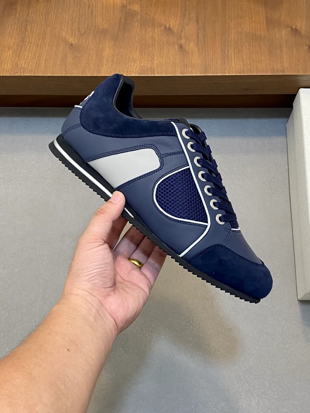 Men's shoes💰740 Dolce&Gabbana DG Cushion calfskin skate shoes｜Embellished with DG logo｜Lightweight, grippy two-tone TPU outsole adopts innovative design to provide excellent performance｜Jacquard label adds timeless style｜Original imported cowhide｜Multiple material splicing design｜Imported cowhide lining Cowhide foot pads｜Original TPU two-color elastic outsole Size: 39-44 (customized at 38.45.46)